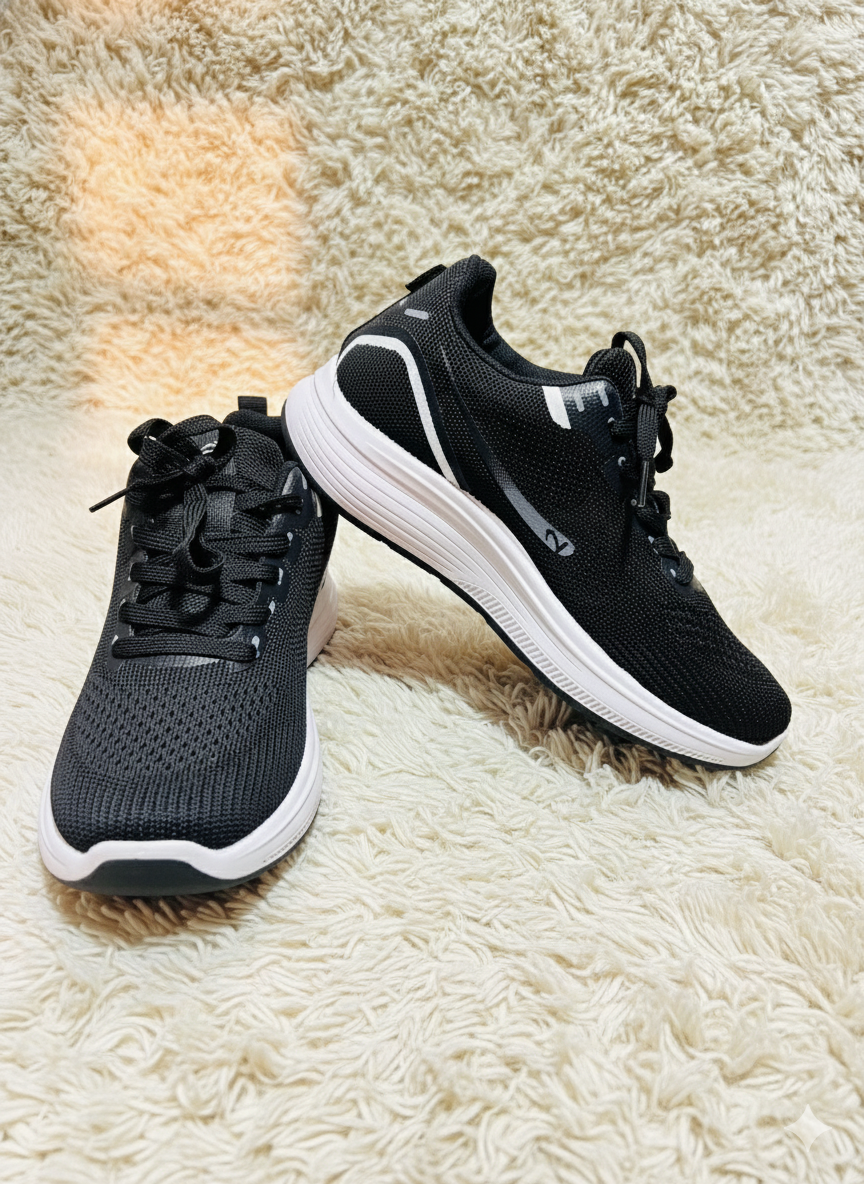 Minimalist All-Black Knit Mesh Running Shoes | Lightweight Athleisure & Walking Sneakers